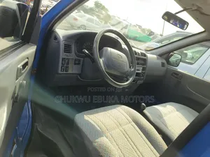 Toyota HiAce 2004 Blue