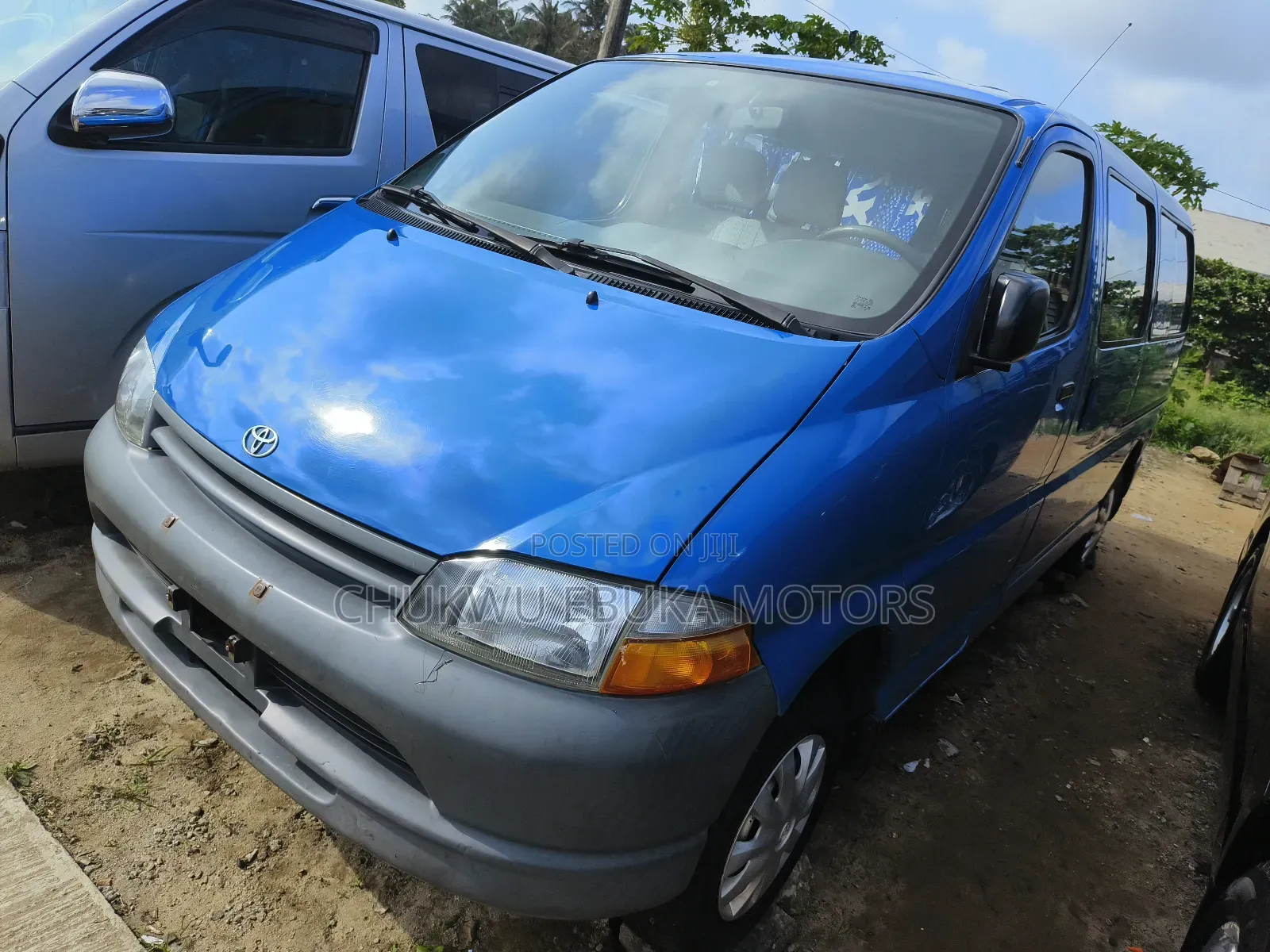 Toyota HiAce 2004 Blue
