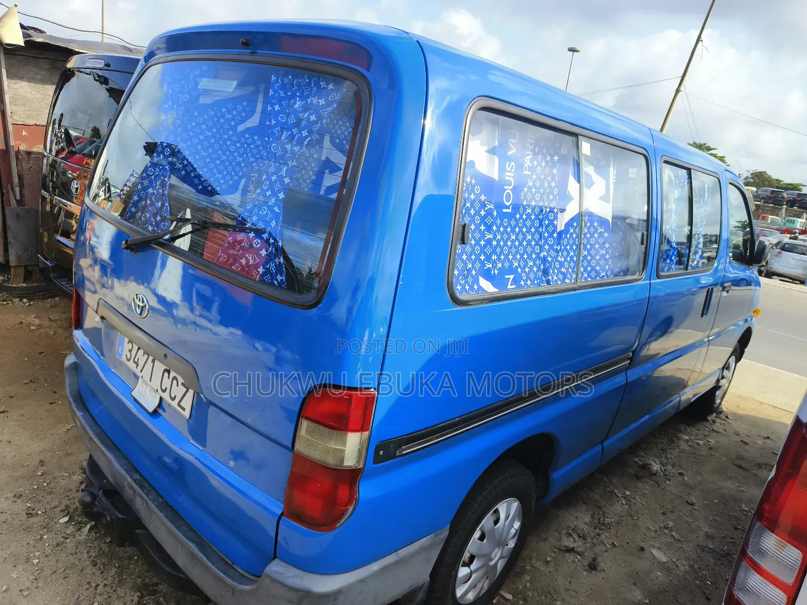 Toyota HiAce 2004 Blue