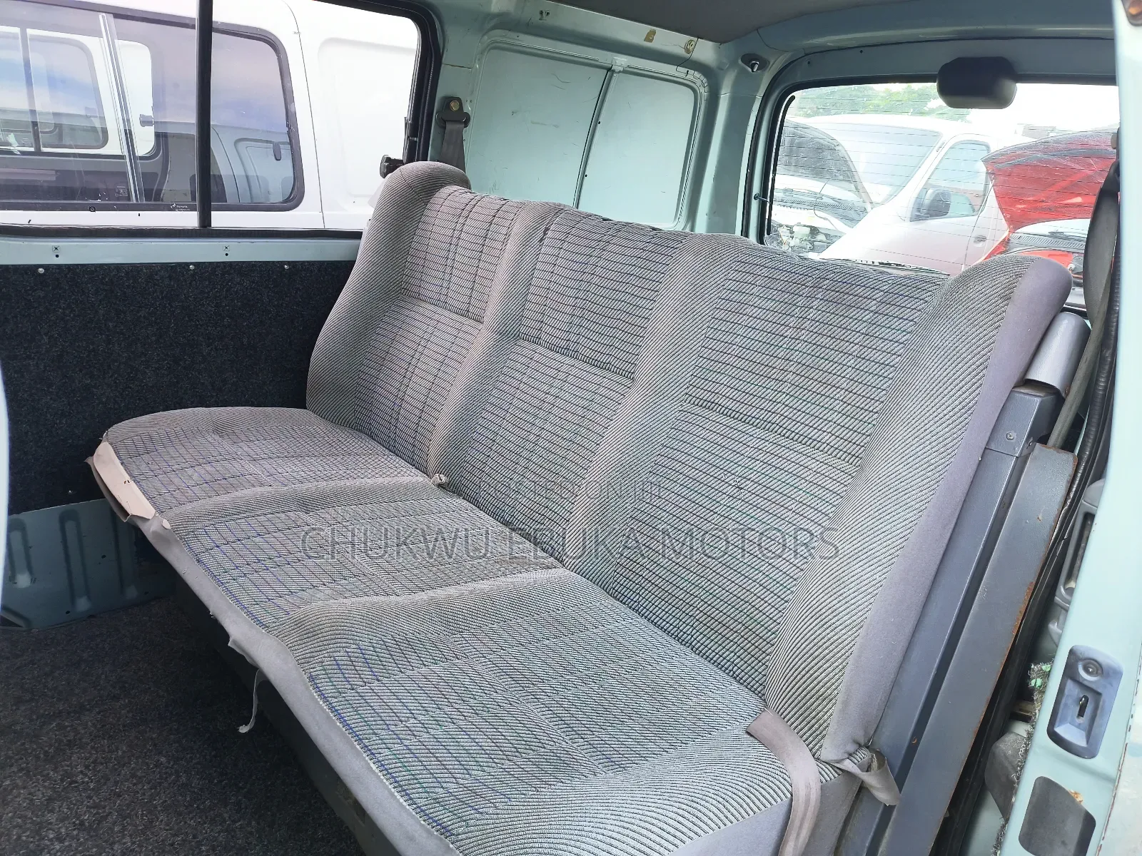 Toyota HiAce 2001 Blue