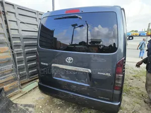 Toyota HiAce 2013 Grey