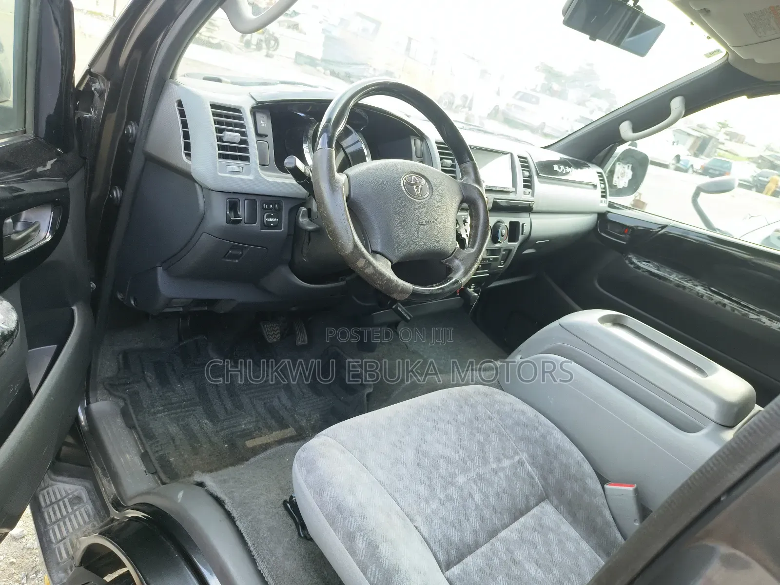 Toyota HiAce 2013 Grey