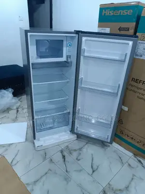 Fast Freezing Hisense Refigerator RR230S