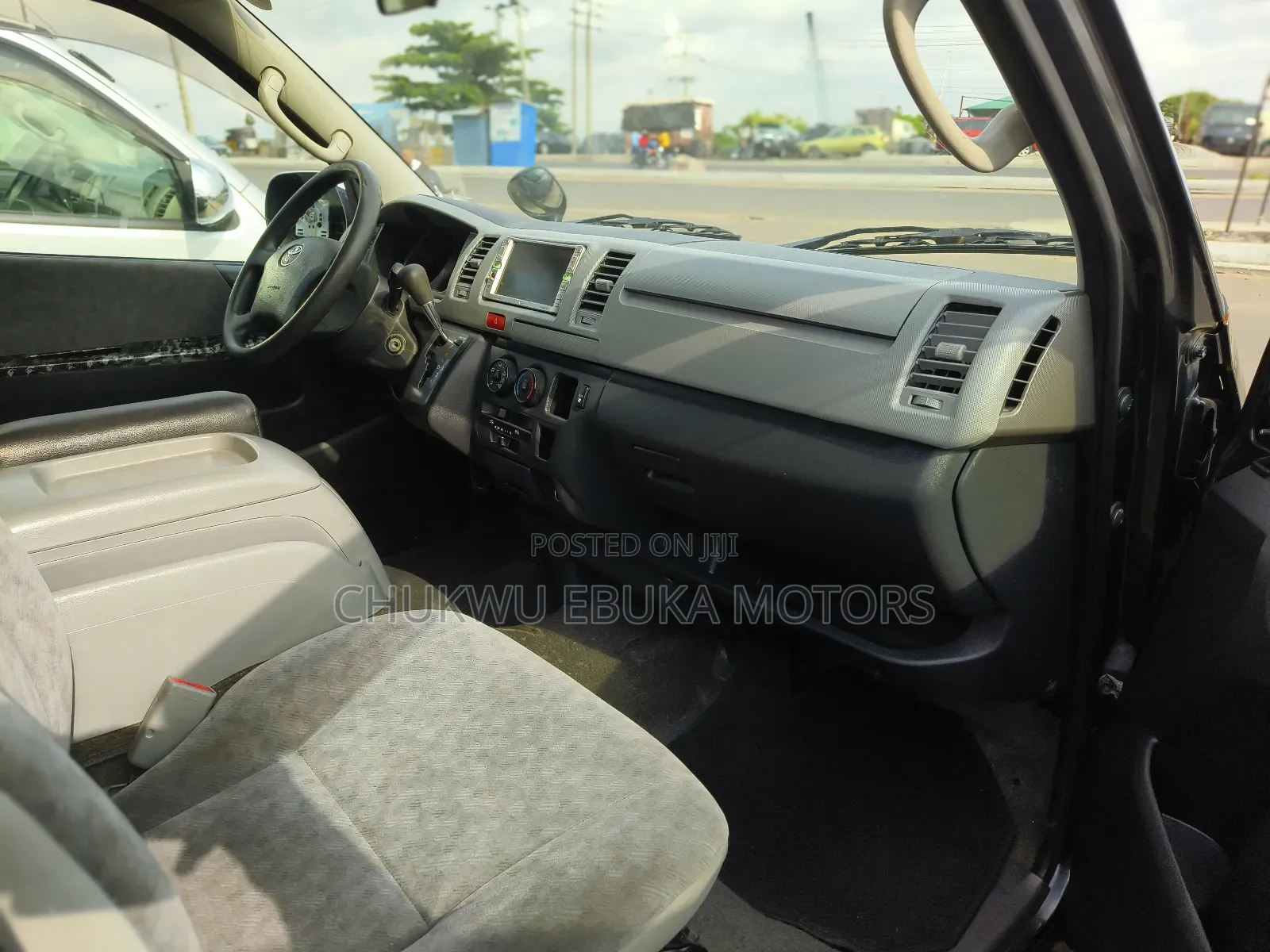Toyota HiAce 2013 Grey