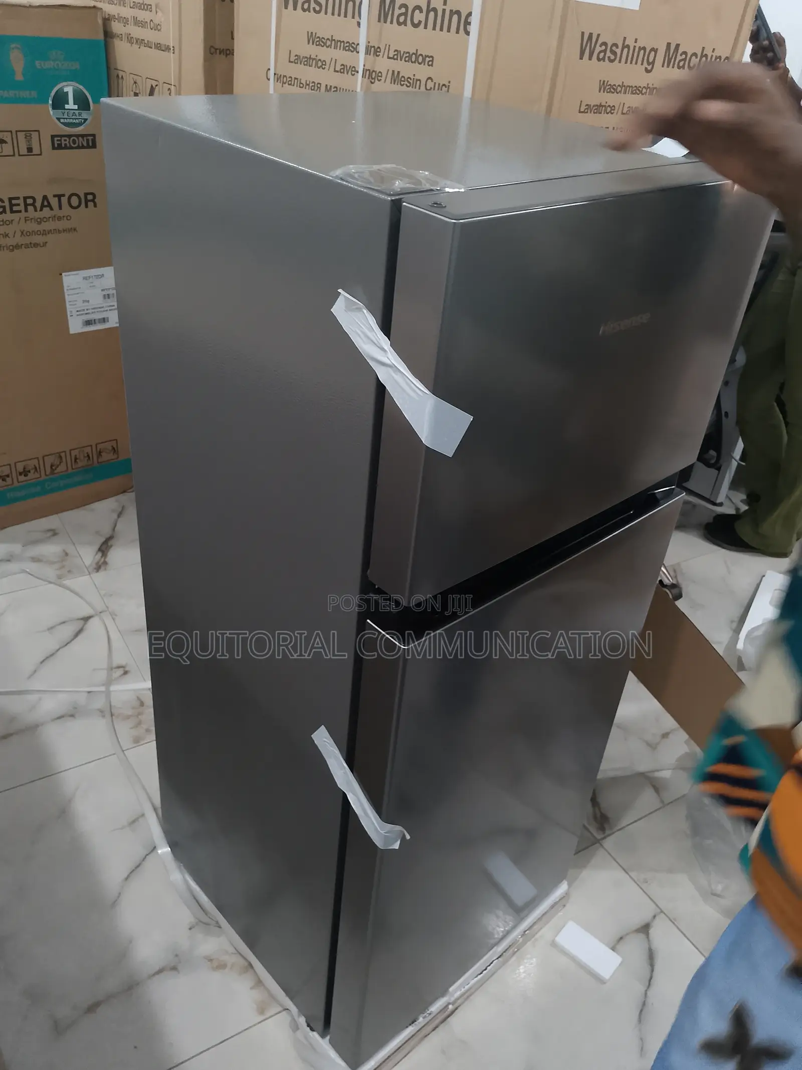 Strong 124litres Hisense Double Door Refrierator