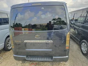 Toyota HiAce 2013 Grey