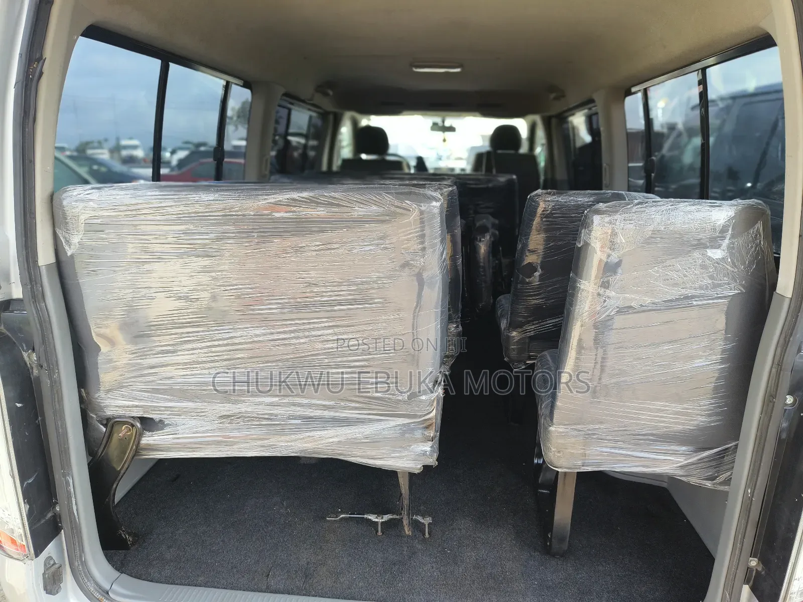Toyota HiAce 2013 Silver