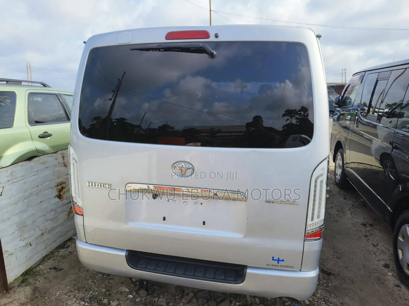 Toyota HiAce 2013 Silver