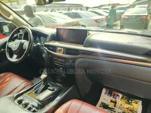Lexus LX 570 AWD 2018 Black
