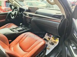 Lexus LX 570 AWD 2018 Black