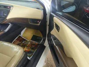 Toyota Avalon 2014 White