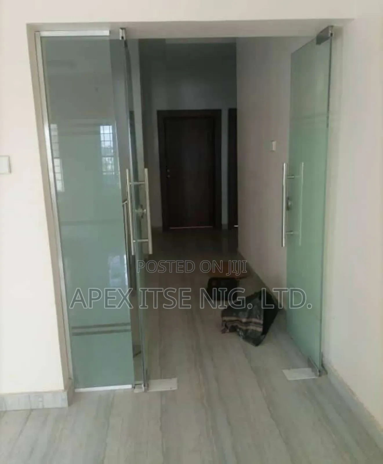 Dual Way Opening Door