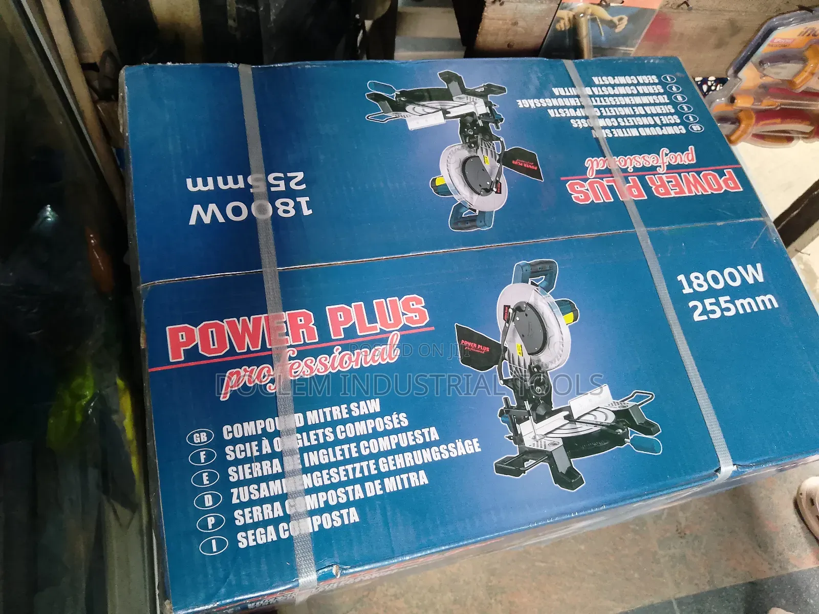 Mitre Saw Machine