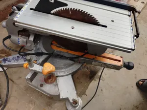 Up and Down Mitre Saw Machine
