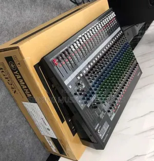 Yamaha Mgp24x Premium Mixing Console 24-Channel With DSP Eft