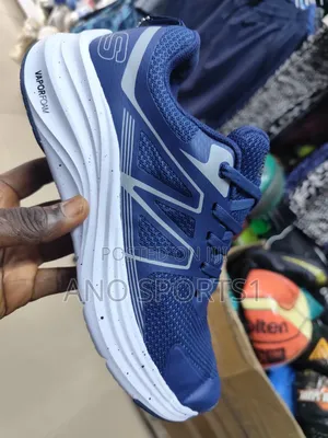 Skechers (Go Run)