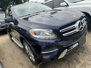 Mercedes-Benz GLE-Class GLE 350d 4MATIC 2016 Blue