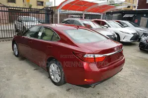 Lexus ES 2014 Red