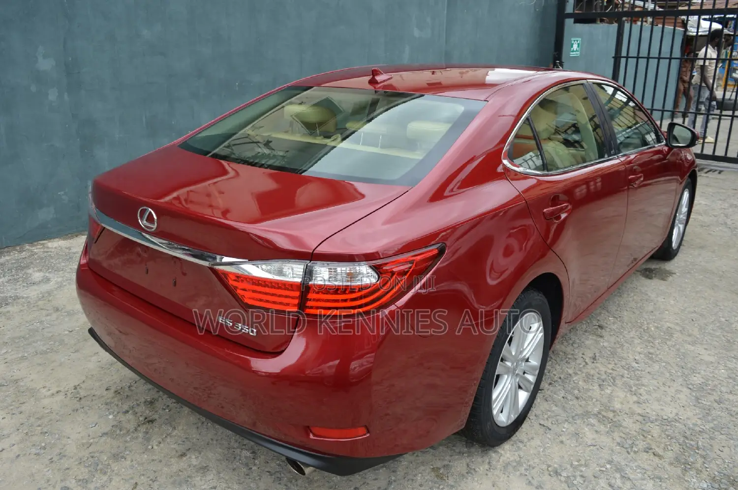 Lexus ES 2014 Red