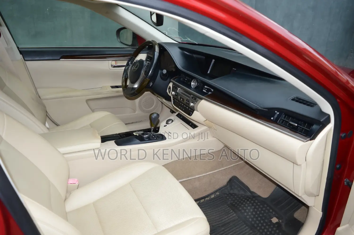 Lexus ES 2014 Red