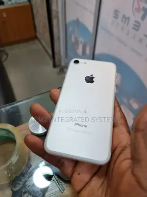 Apple iPhone 7 32 GB Silver
