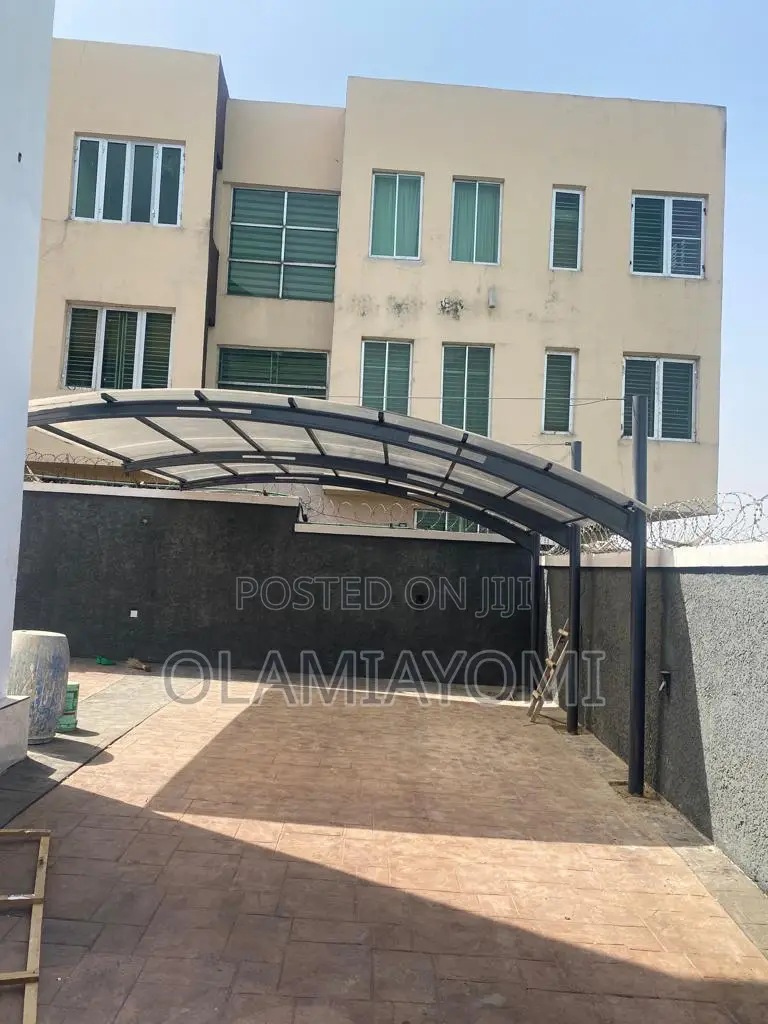Danpalon Shade for Bar and Sit Out