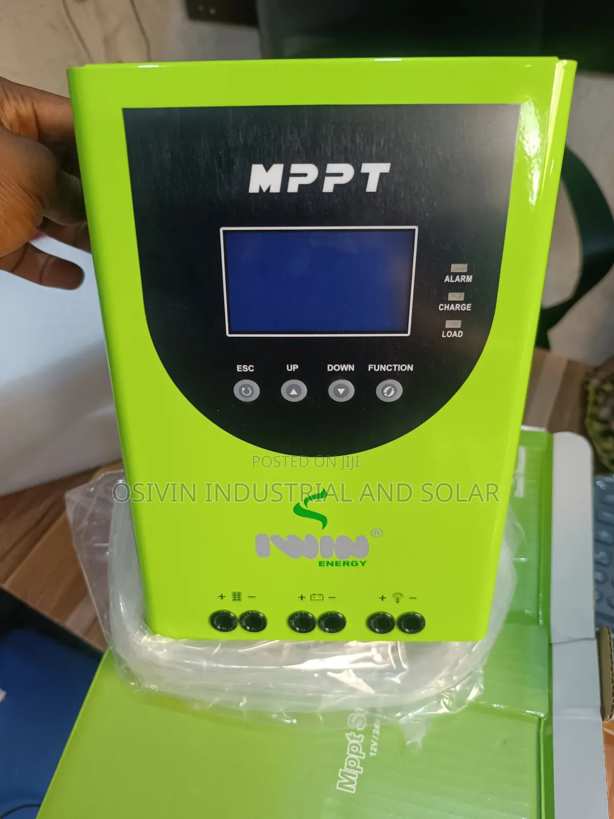 Iwin MPPT 40amps Change Controller