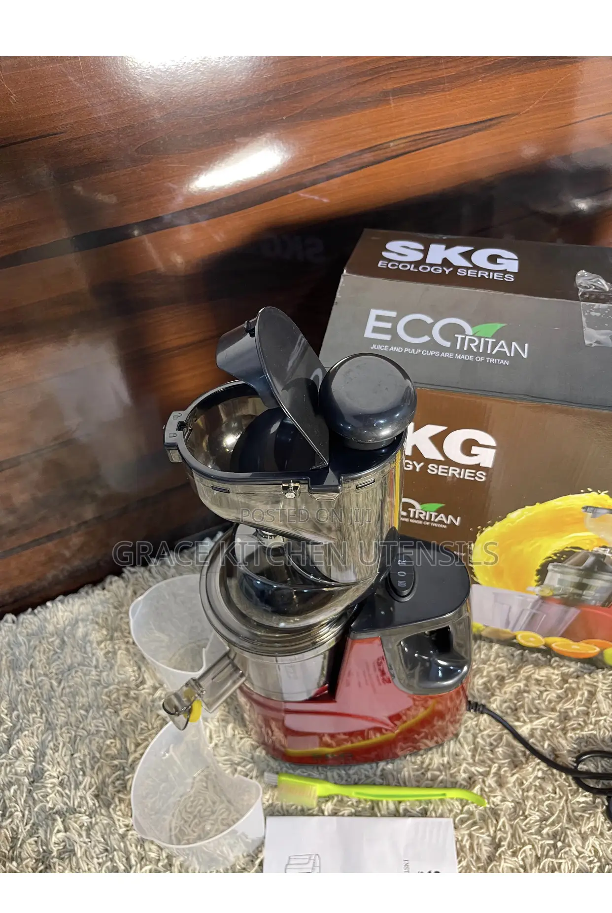 SKG Slow Juicer