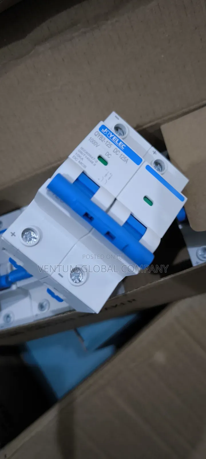 2pole 125A and 100A DC Breaker