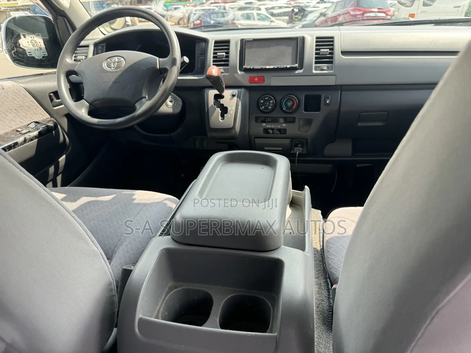 Toyota HiAce 2012 Black