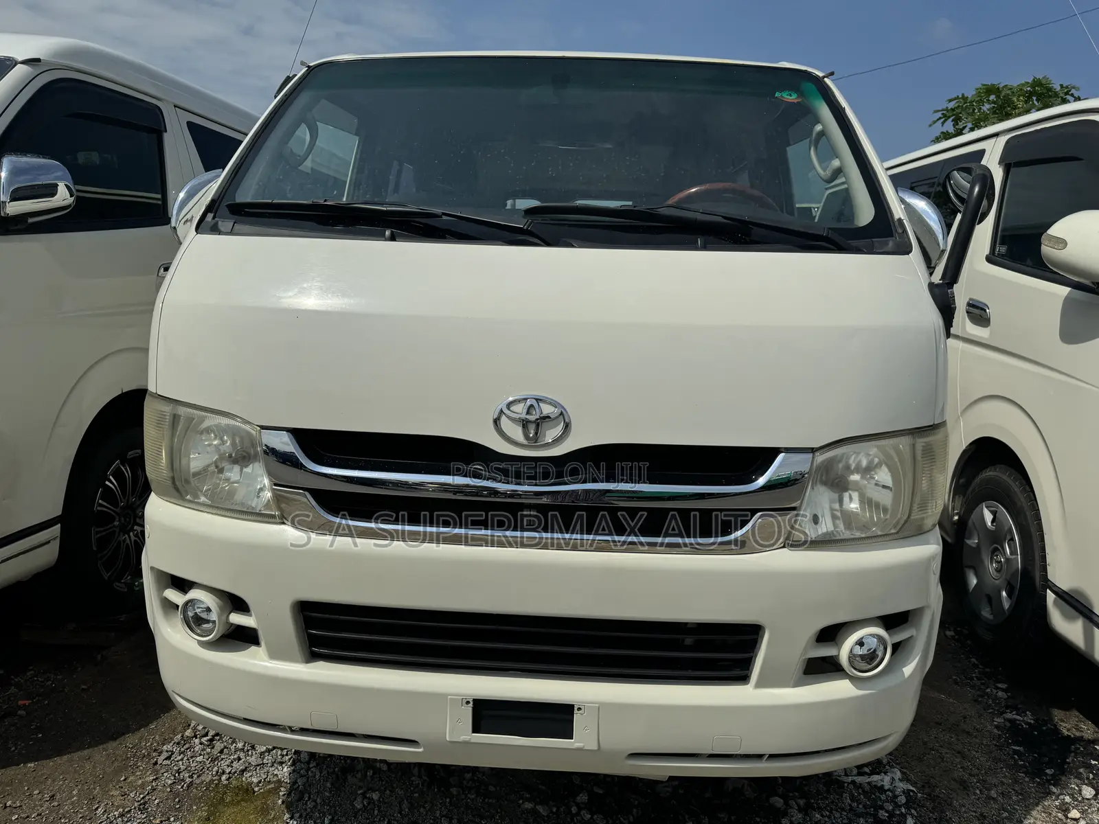 Toyota HiAce 2012 White