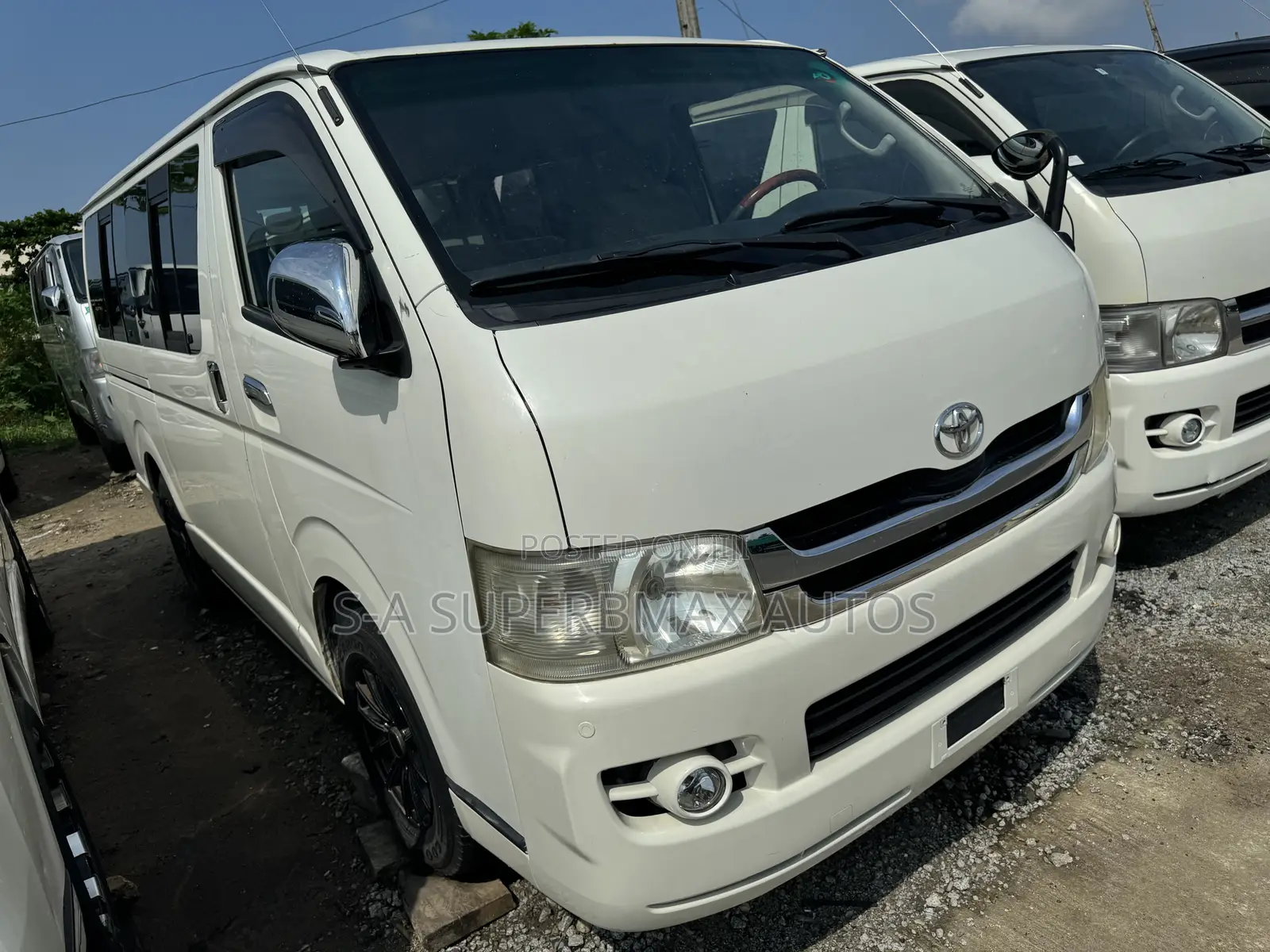 Toyota HiAce 2012 White