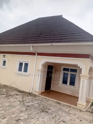 3bdrm Bungalow in Alagbaka Extension, Akure for sale