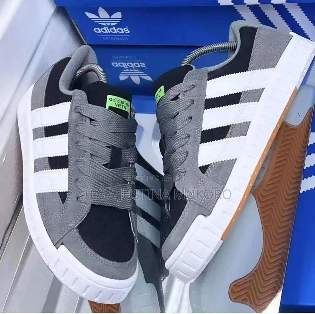 Adidas Unisex Sneakers