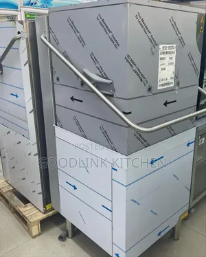 Commercial Dishwasher Machine