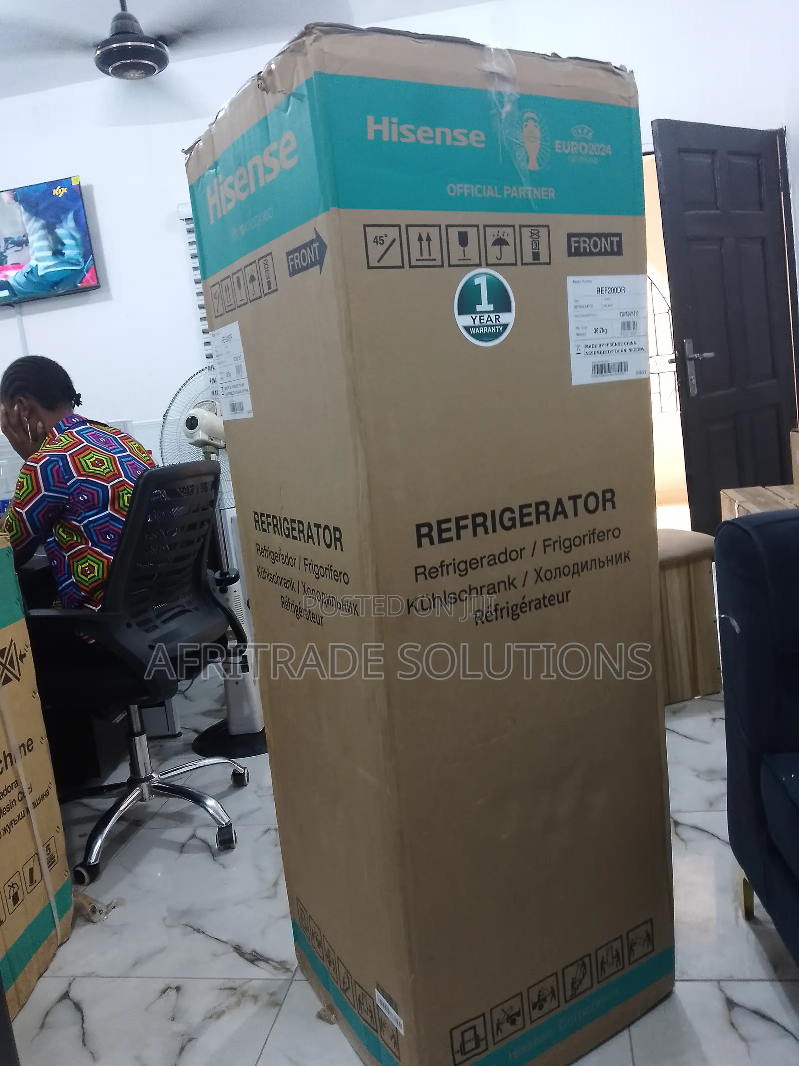 Efficient 154 Liters Hisense Top Mount Refrigerator