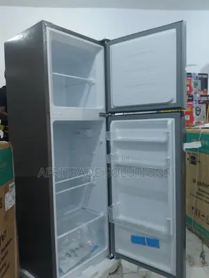154 Liters Hisense Top Mount Spacious Refrigerator