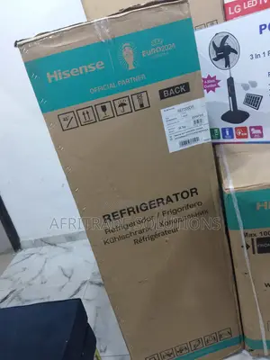 154 Liters Hisense Top Mount Refrigerator- Large Storage