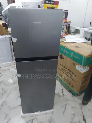 154 Liters Hisense Top Mount Refrigerator- LED Lighting