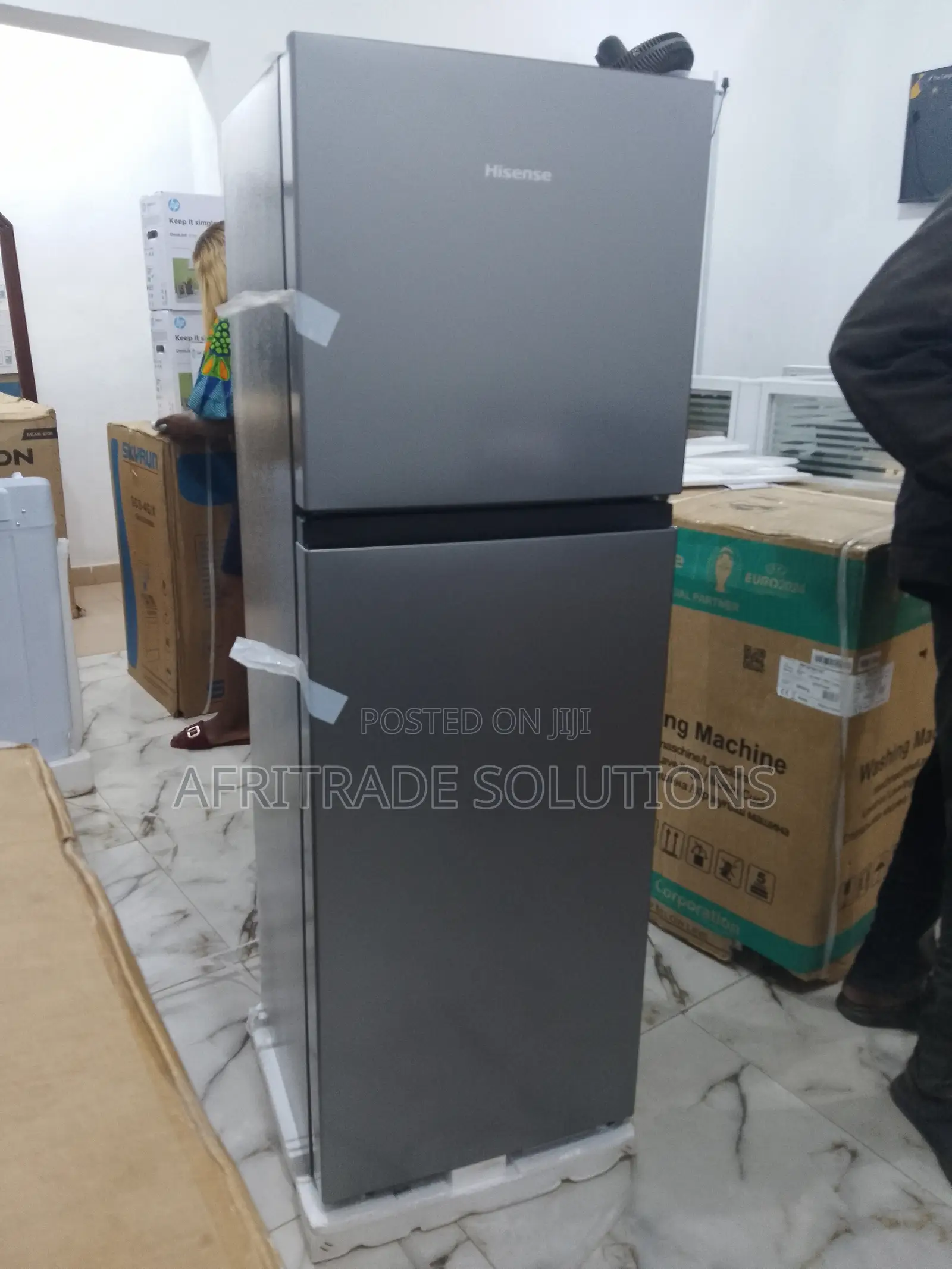 154 Liters Hisense Top Mount Fridge