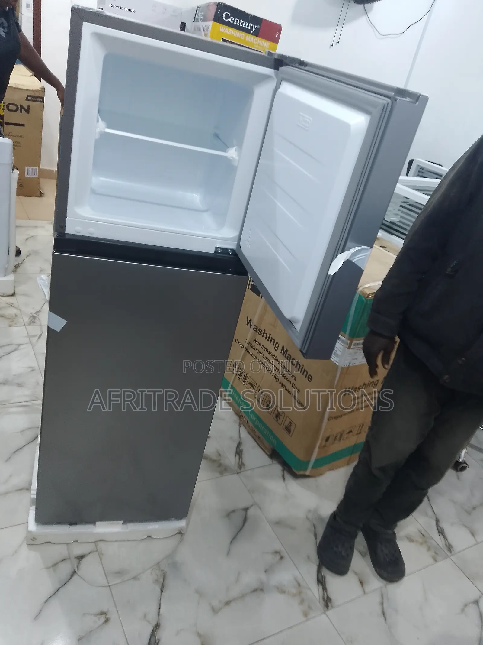 New 154 Liters Hisense Top Mount Fridge