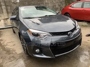 Toyota Corolla 2016 Gray