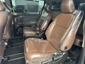Toyota Sienna 2017 Black
