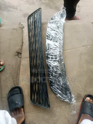 Up Nd Down Grill Toyota Matrix 2009/011 