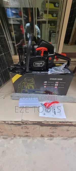 Chain Saw Machine