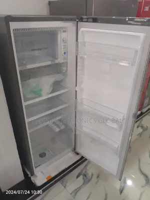 LG GN-Y331SLBB 199L Single Door Refrigerator