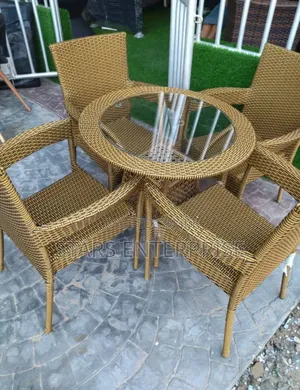 4 Seater Outdoor / Restaurant Chair Set
