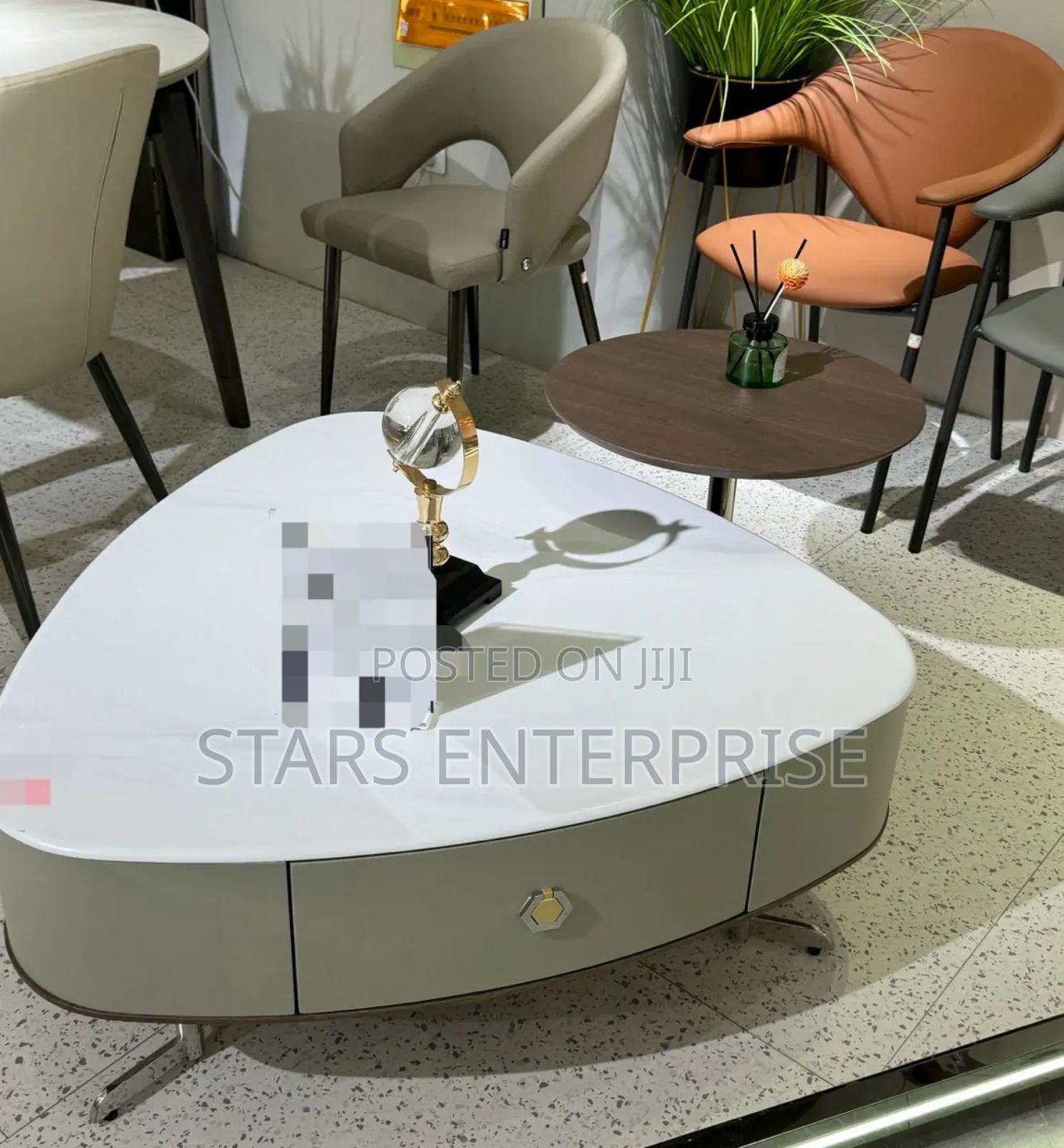 Center Table / Modern Center Table