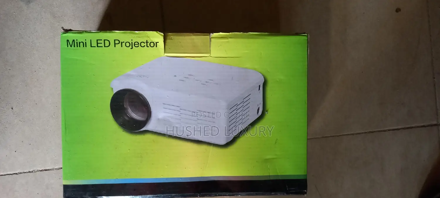 Mini LED Projector