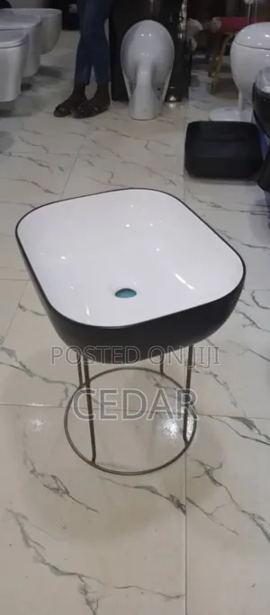 Cabinet Basin
